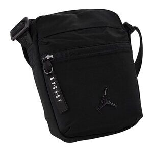Jordan Boy's Airborne Festival Bag Black One Size Crossbody NWT Zipper Pockets